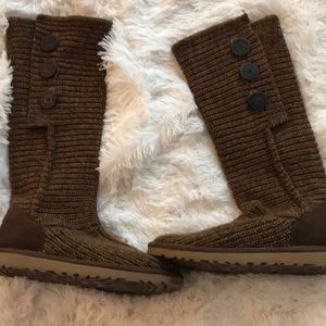 Gently used UGG knit boots